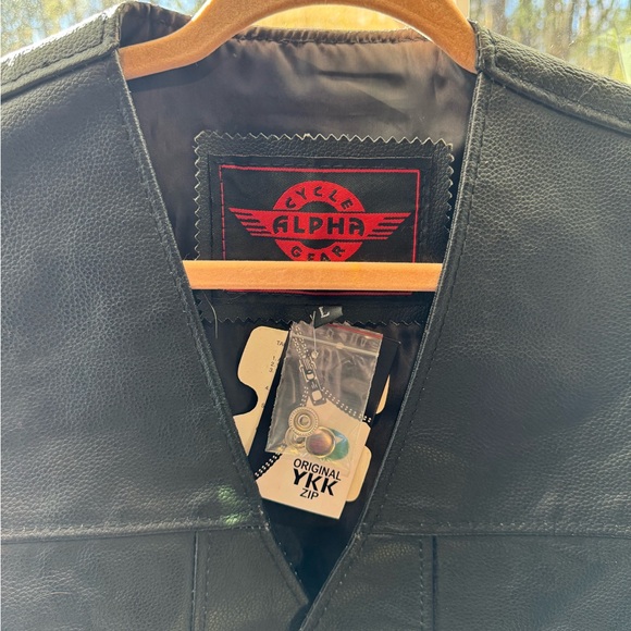 Black Leather Vest for Men - Picture 2 of 4